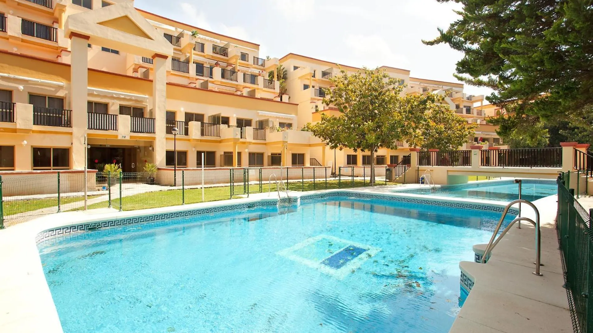 Great Studio With View Marbella Apartment