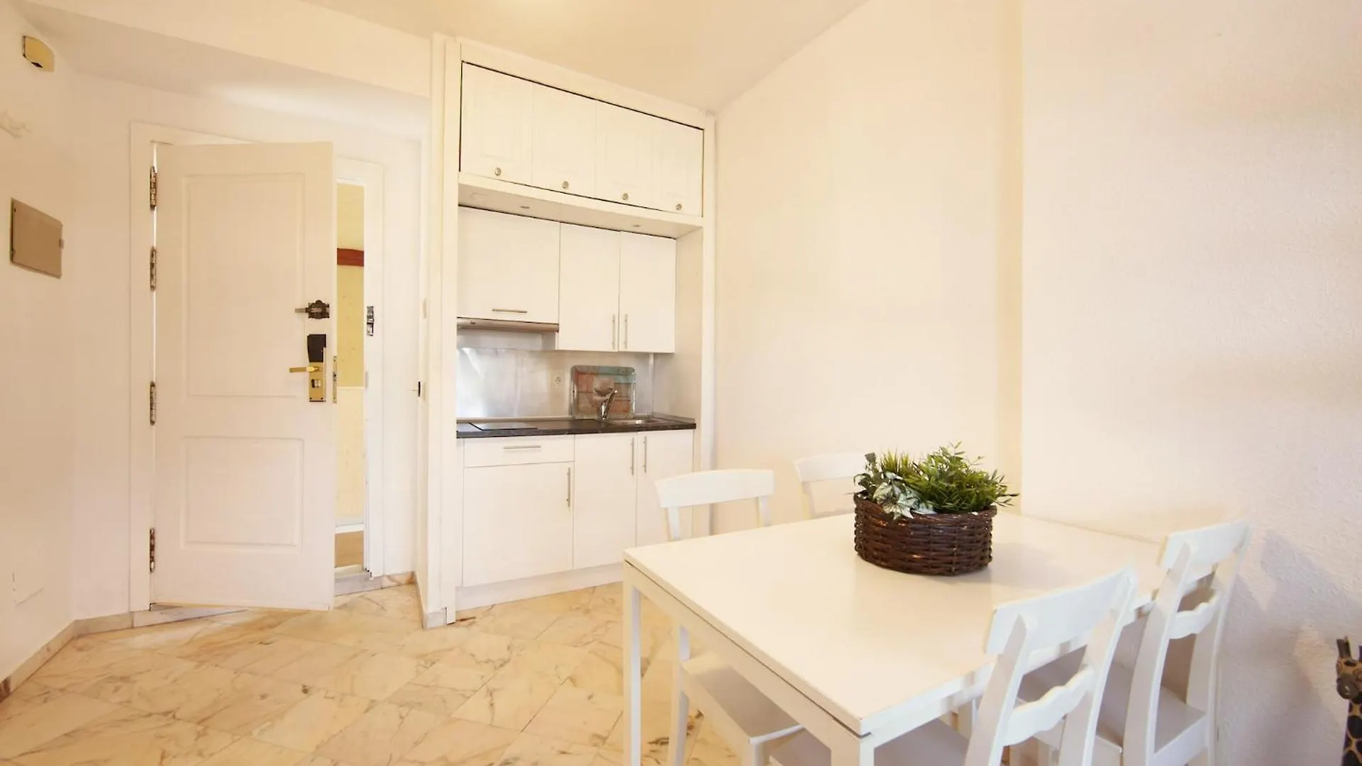 Apartment Great Studio With View Marbella