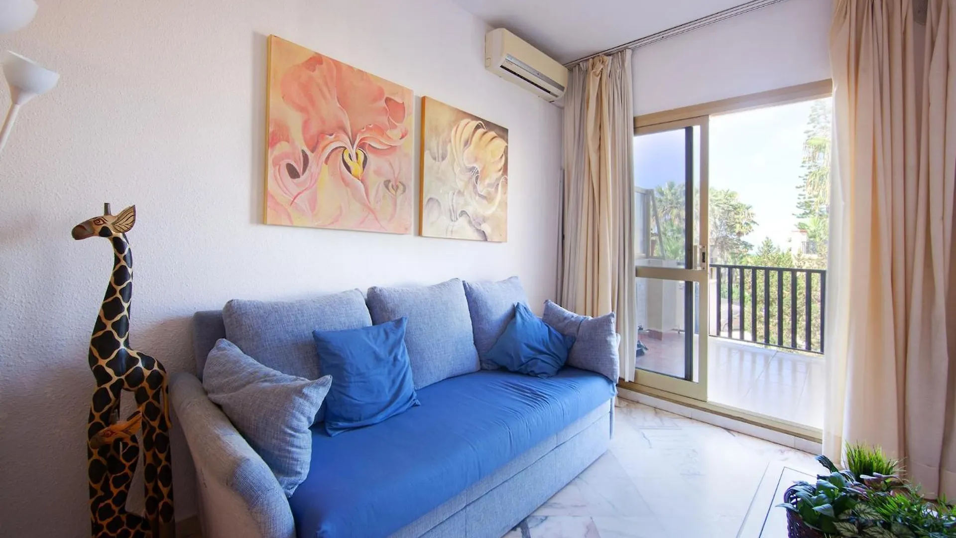 Great Studio With View Marbella
